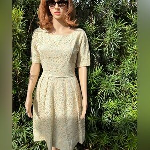 VINTAGE 1950’s CREAM/ MINT GREEN LACE DAY DRESS